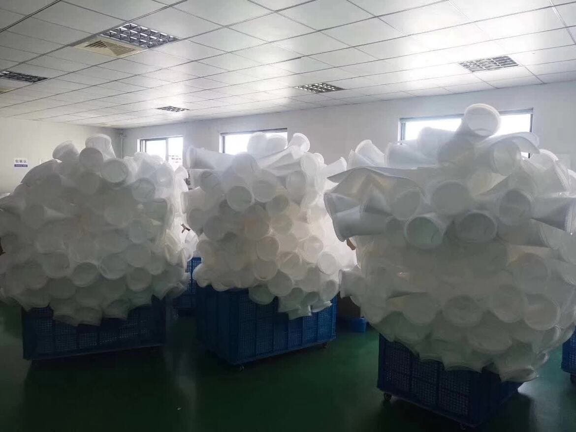 How Do 1 Micron Filter Bags Achieve Precision Filtration in Critical Applications? Yancheng Vision Manufacture Technology Co., Ltd